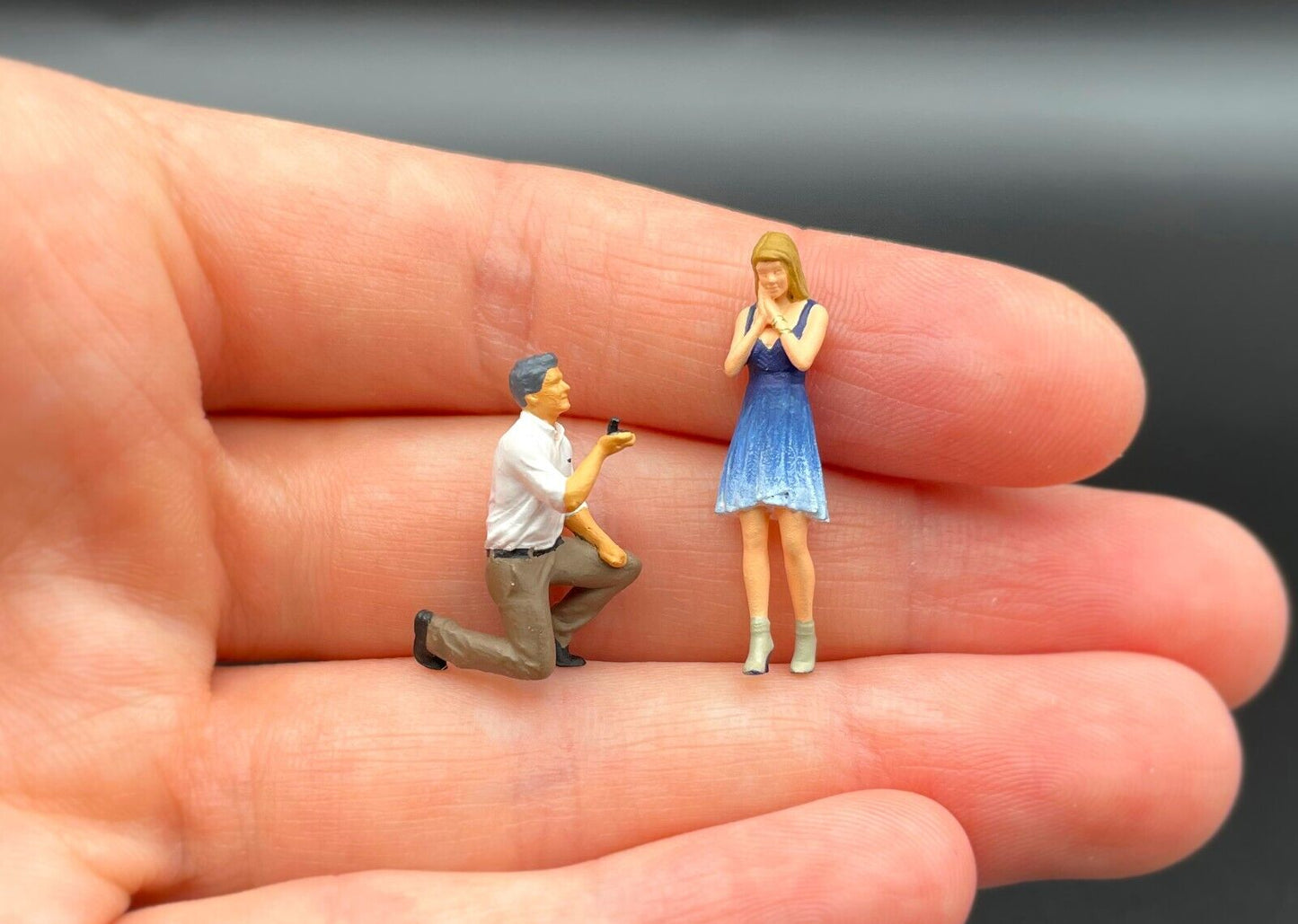 Miniature In Love Couples Figures. 1:64 & 1:87 Scale. Bride Groom Wedding