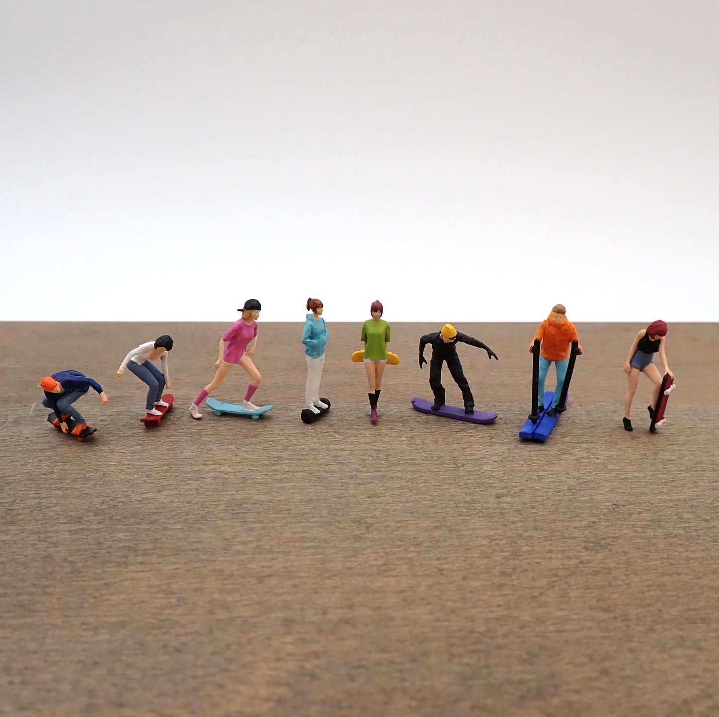Athlete Sports Figures. Human Miniatures. 1:64 Scale. Skater, Ski, Snowboard