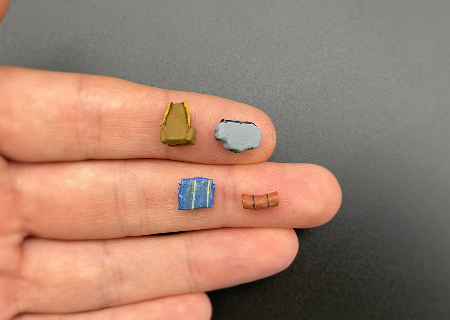 Miniature Backpack and Sleeping Mat Set 1:64 Scale Diorama Accessories