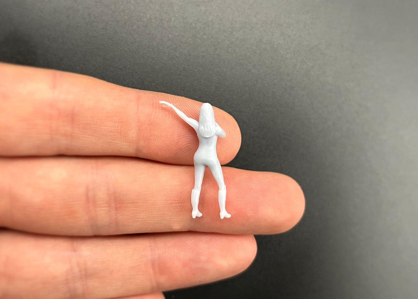 Unpainted Taylor Swift Miniature Figure 1:64 Scale Ready to Paint