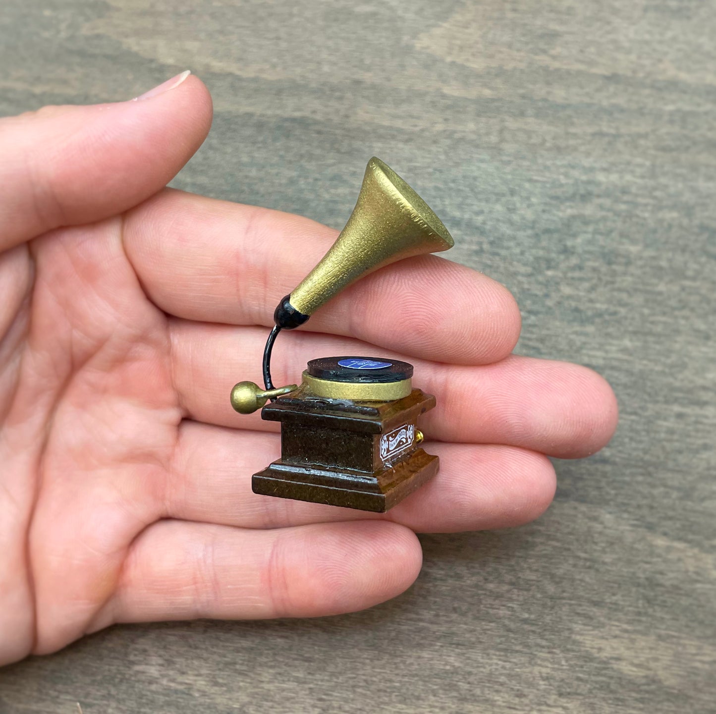 Miniature Phonograph Gramophone 1:12 Scale Vintage Accessory