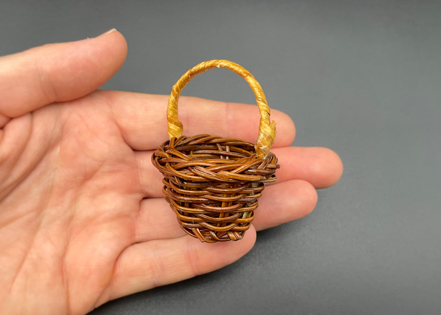 Miniature Wicker / Ratan Basket. 1:6 Scale Dollhouse Accessory