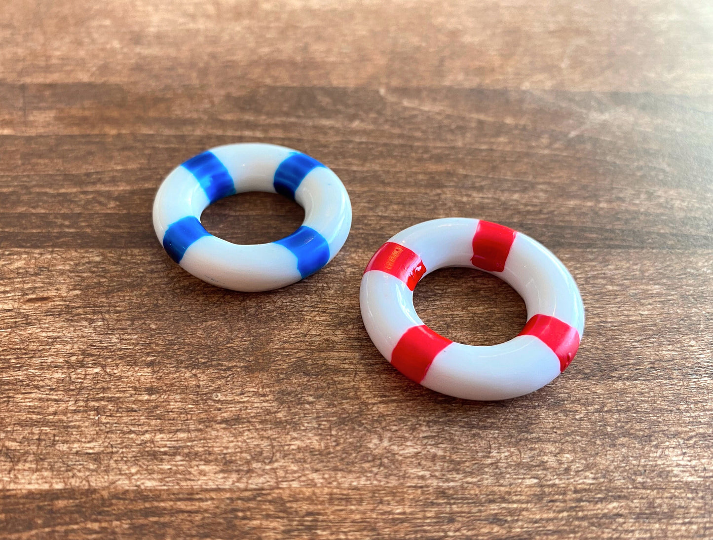 1:12 Scale Miniature 2 Life Buoys - Life Rings - Red and Blue Beach Floats. Dollhouse Accessories