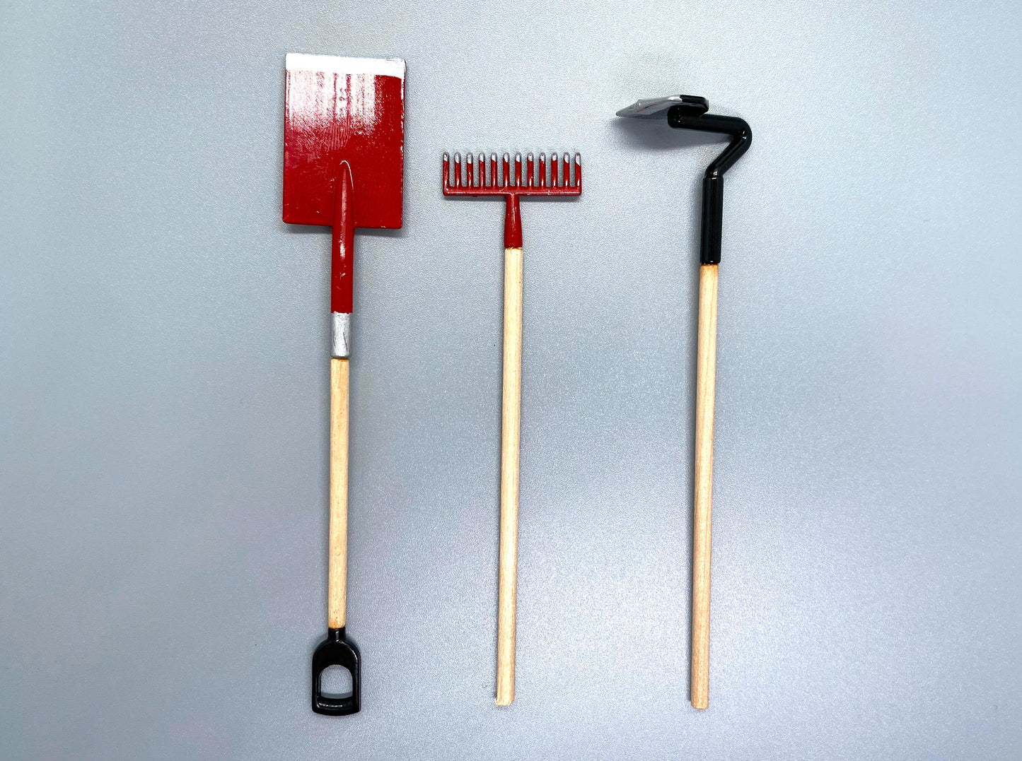 Miniature Garden Spade Green 1:12 Scale Dollhouse Garden Prop