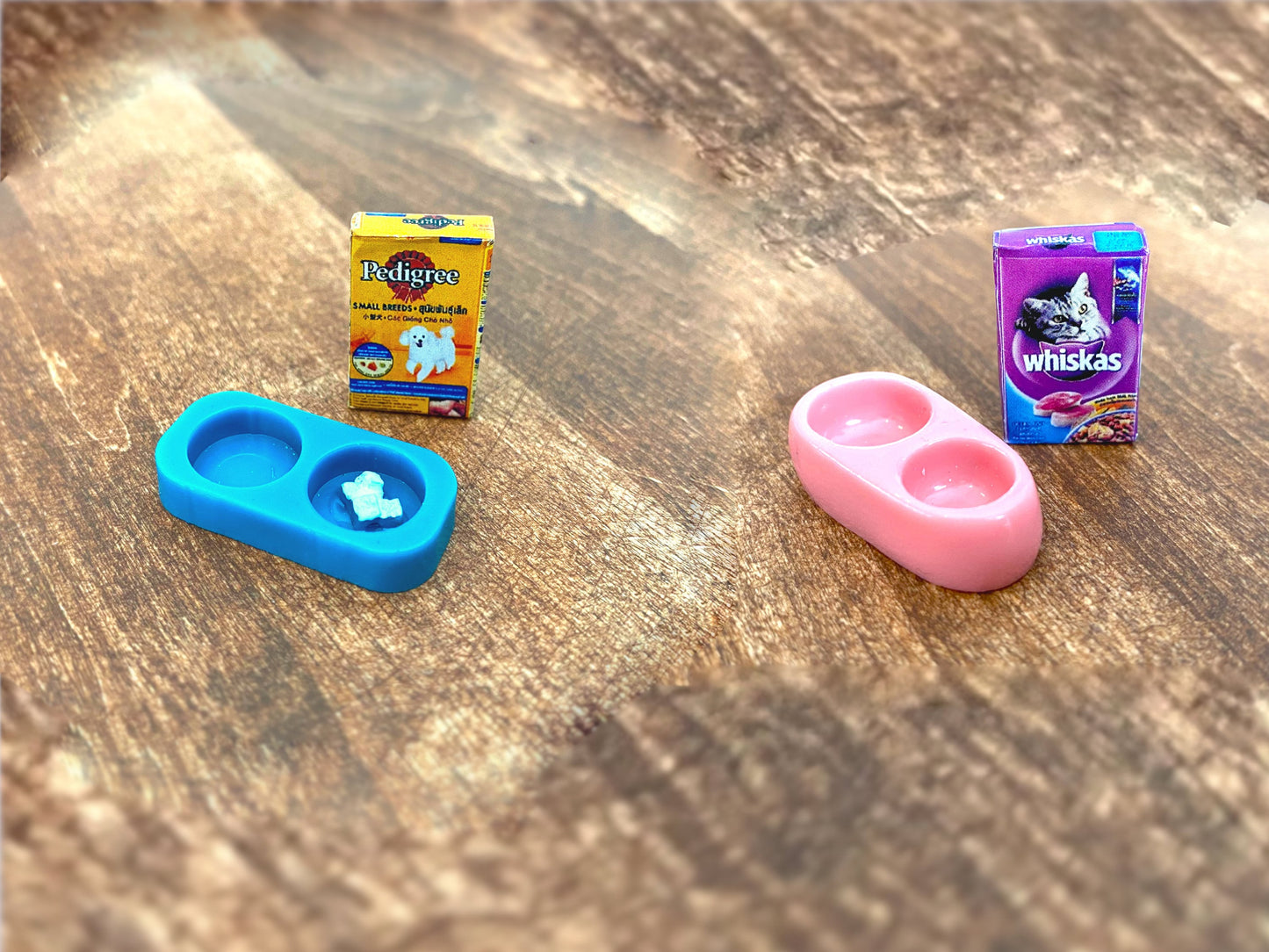 Miniature Dog or Cat Food Bowl 1:12 Scale Dollhouse Pet Accessory