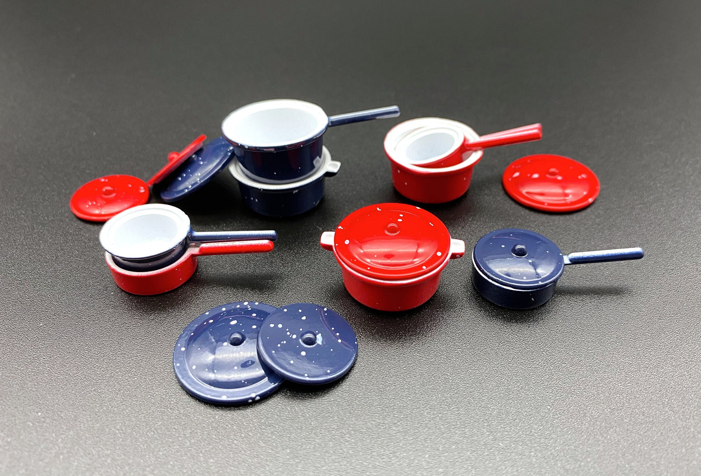 Miniature Spotted Pots Set of Four Red or Blue Dollhouse Accessories 1:12 Scale