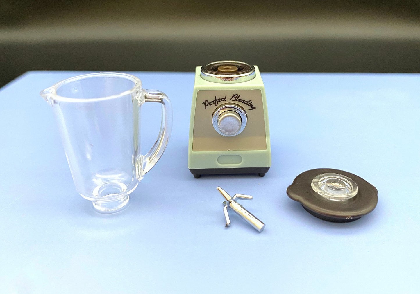 Miniature Mixer / Blender / Food Processor. Dollhouse Kitchen Accessory. 1:6 Scale