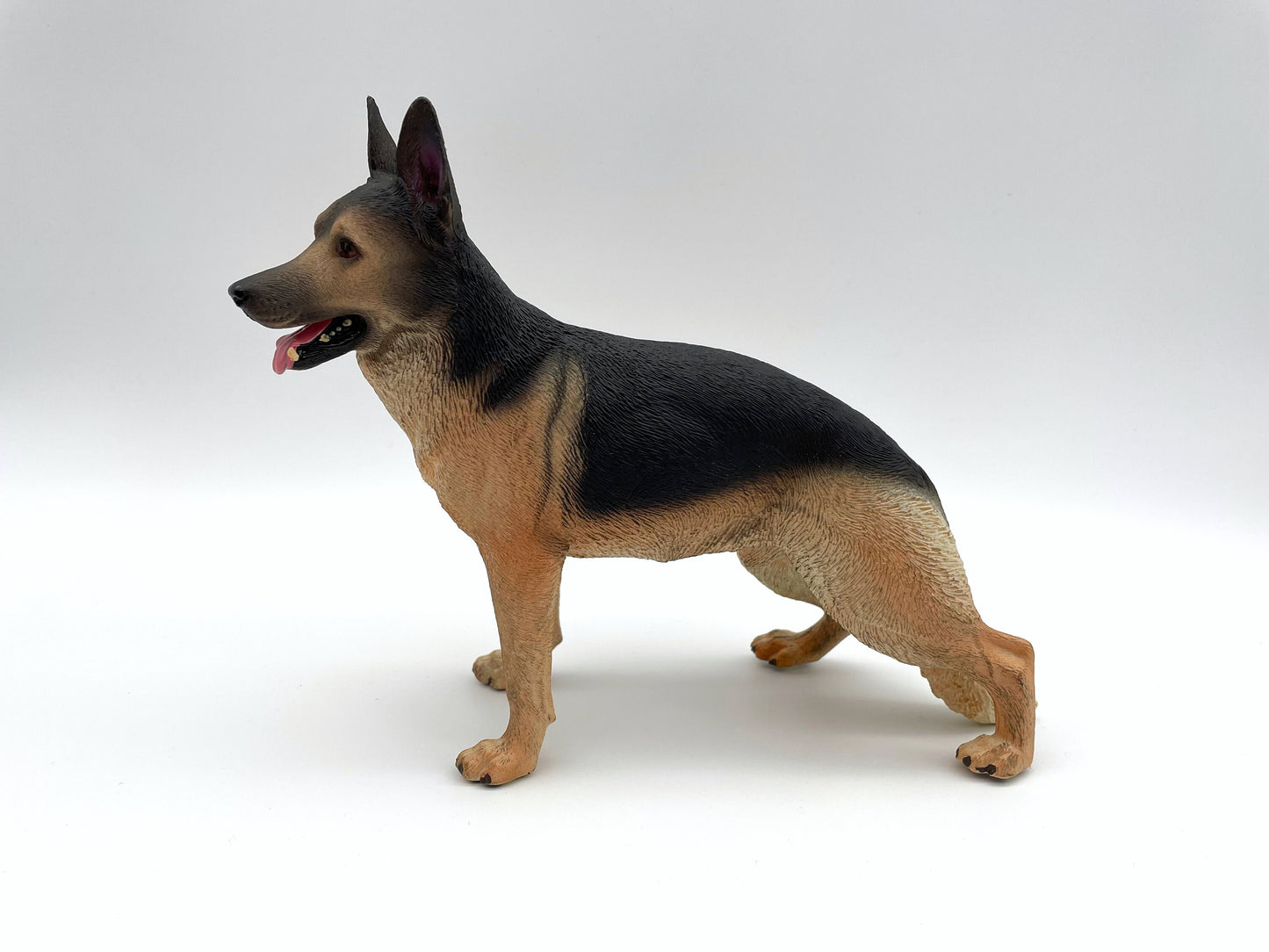 Miniature German Shepherd Dogs. Statue Toy Models. 1:6 Scale (Barbie compatible)