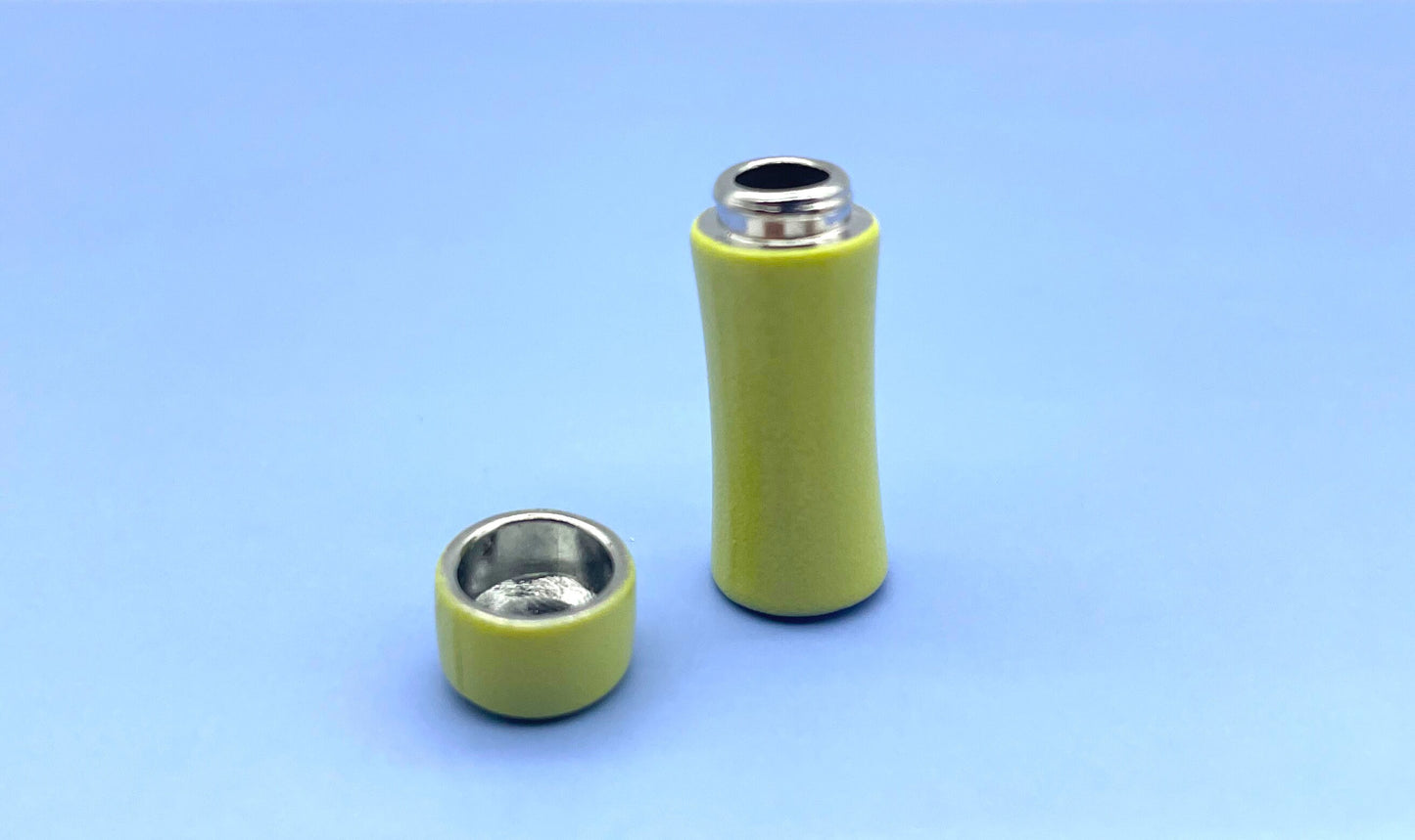 Miniature Drinks Flask. Thermos. 1:12 Scale