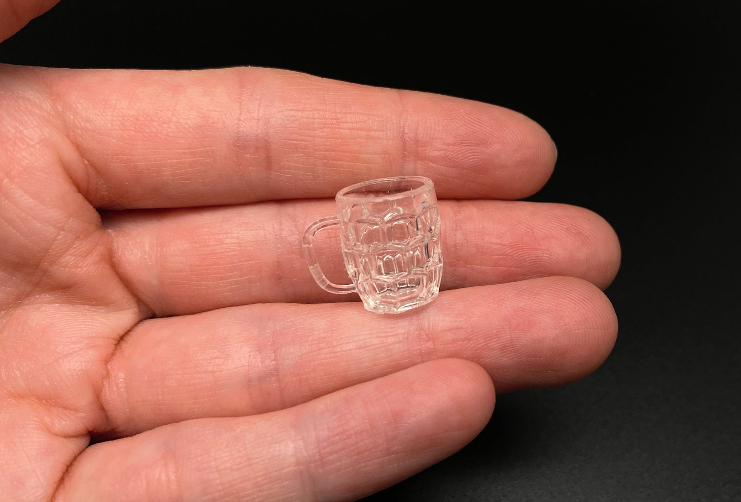 Miniature Drinks Glasses 1:12 Scale Dollhouse Accessory Scale Comparison