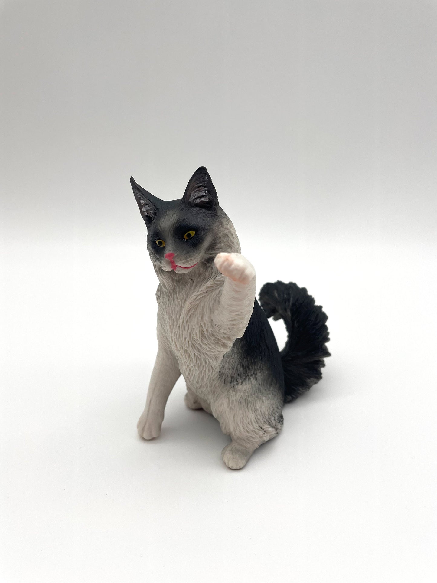 Playful Cat Statues. Main Coon Miniature Models