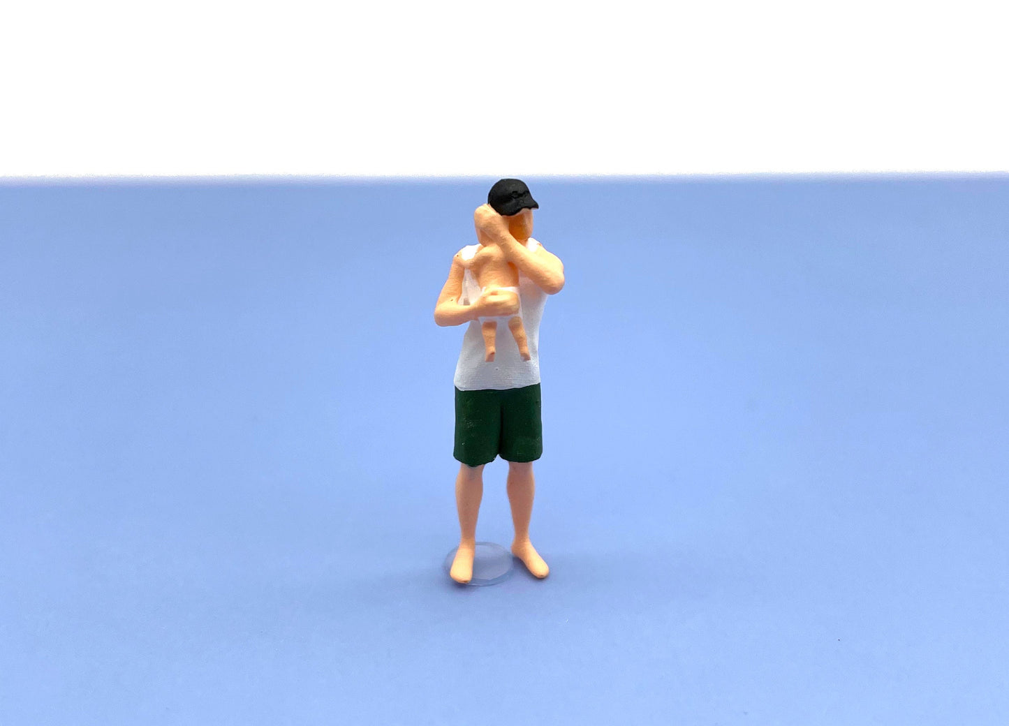 Parents Holding Baby Child. Father, Mother Son / Daughter. Family 1:64 Scale Miniature Figures