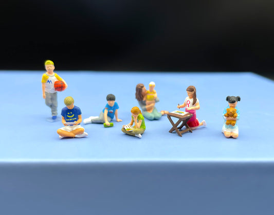 Miniature Children Playing Figures. 1:64 S Scale Model Figures. Boys, Girls, Mom