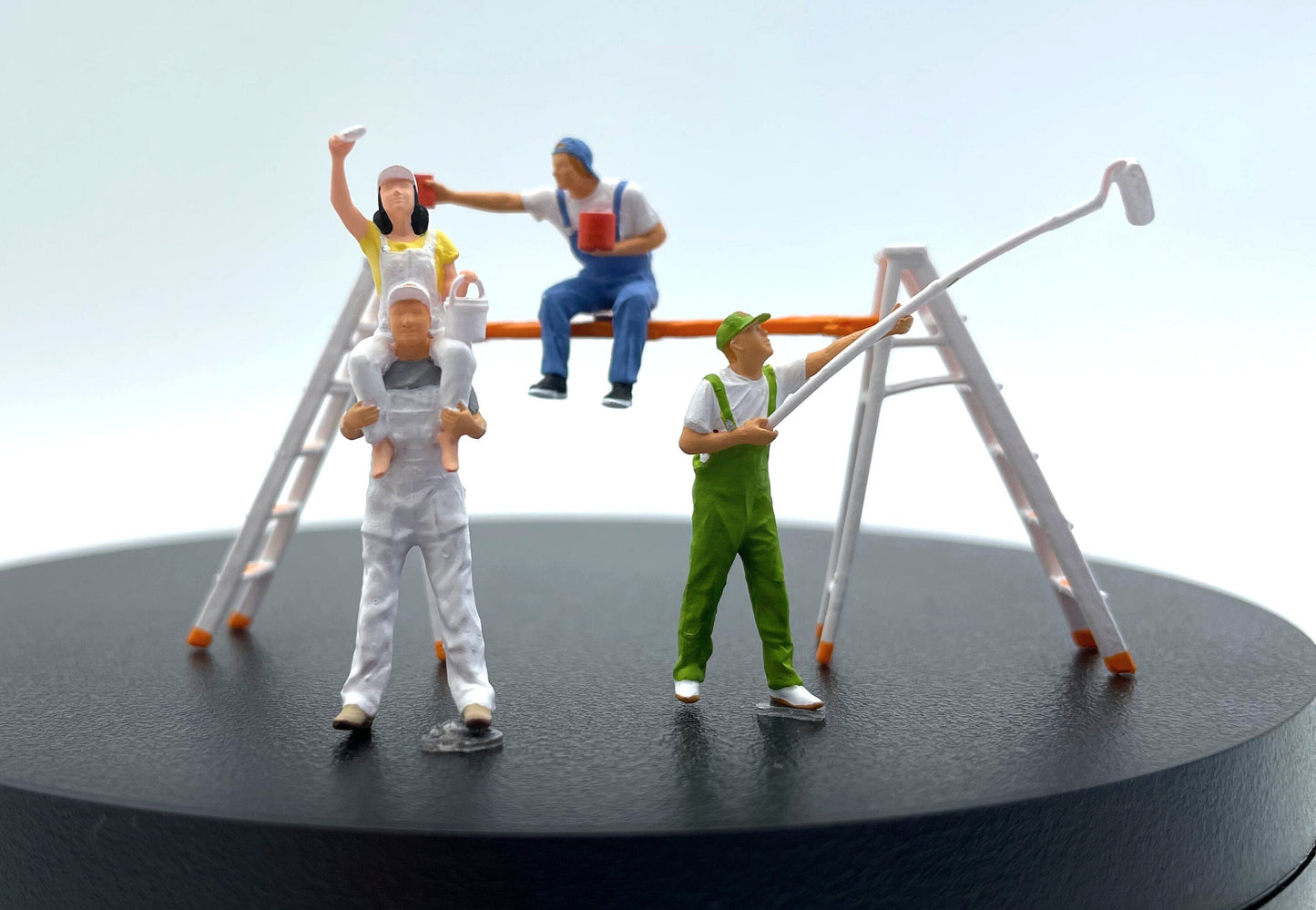 Painters / Decorators Miniature Figures. Human Realistic Models. 1:64 S Scale or 1/87 Scale