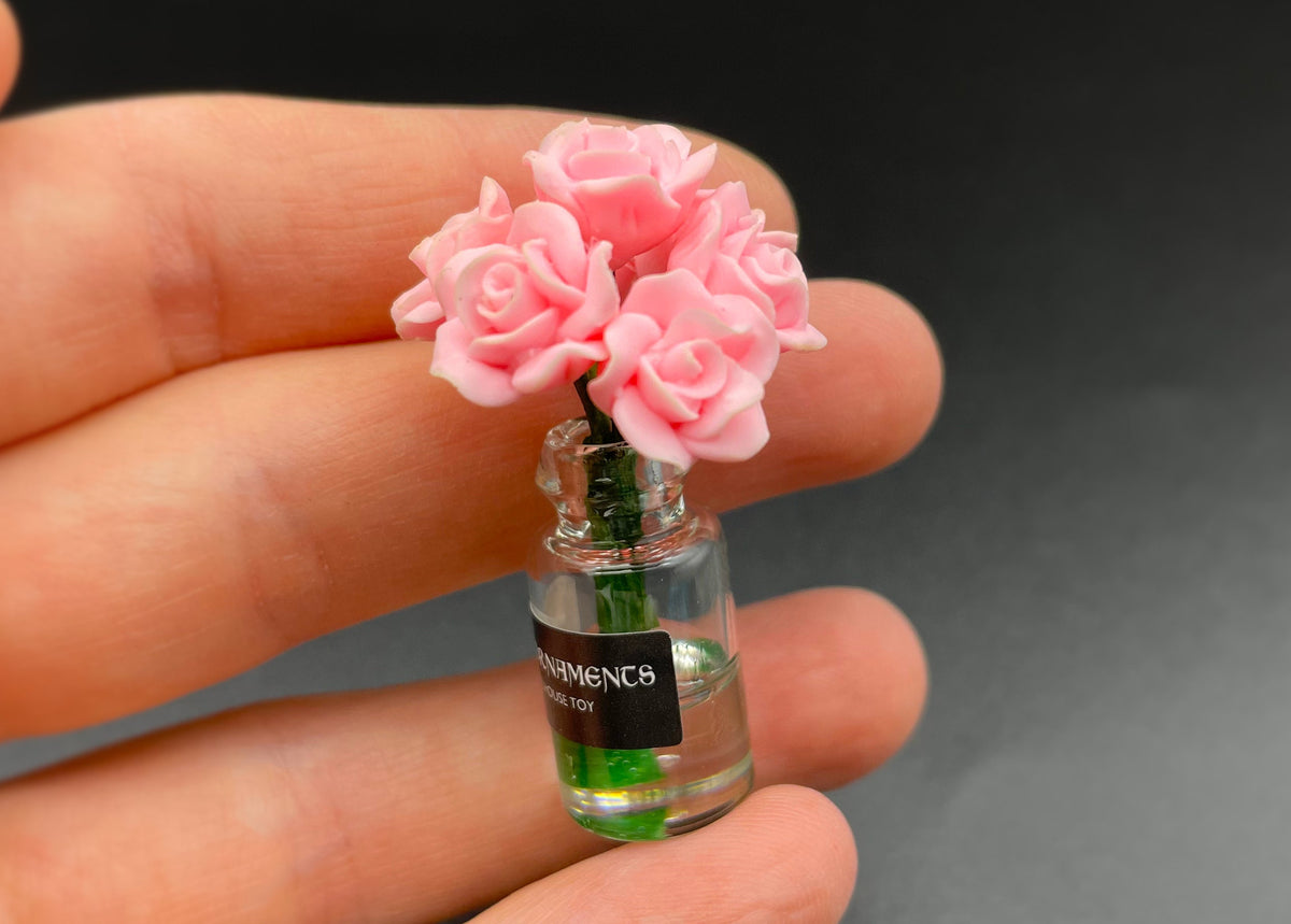 Miniature White Roses Flower Vase 1:12 Scale Dollhouse