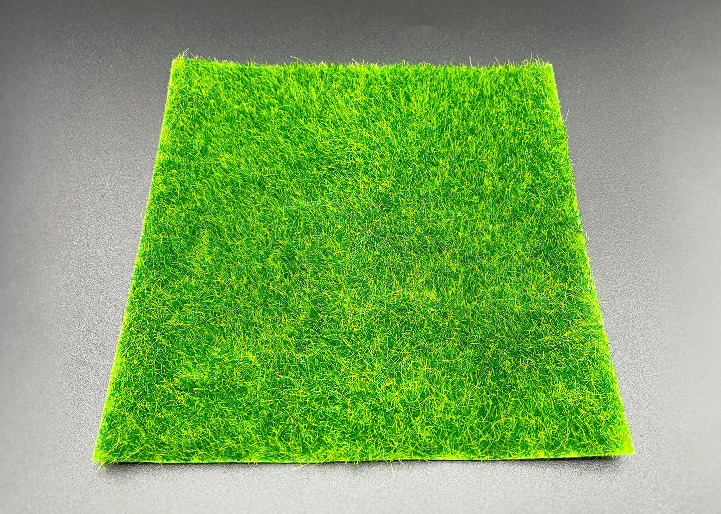 Artificial Grass 15cm x 15cm. Dollhouse Miniature Garden Accessory. 1:12 Scale