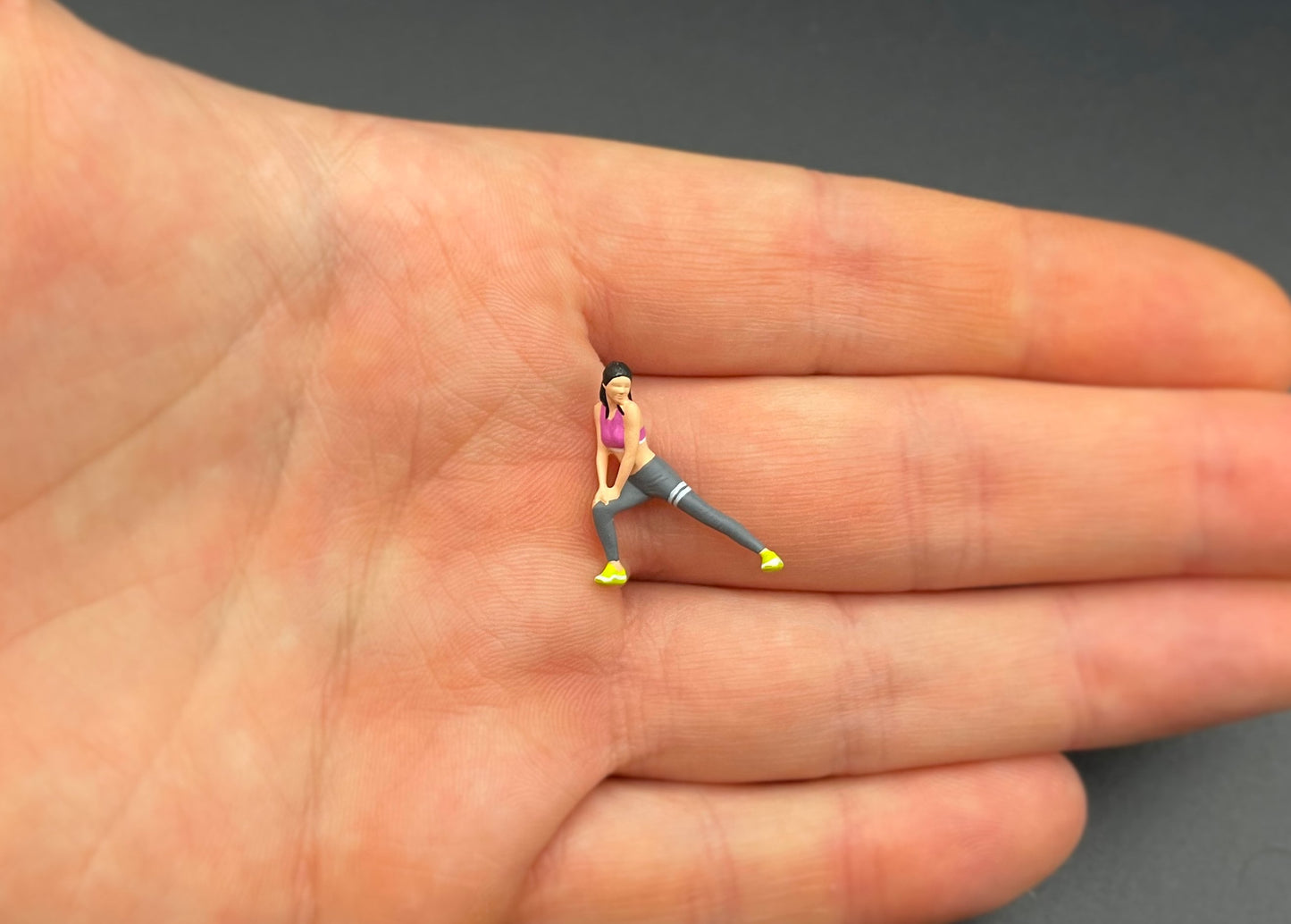 Exercising / Warming Up Miniature Human Figures. 1:64 Scale