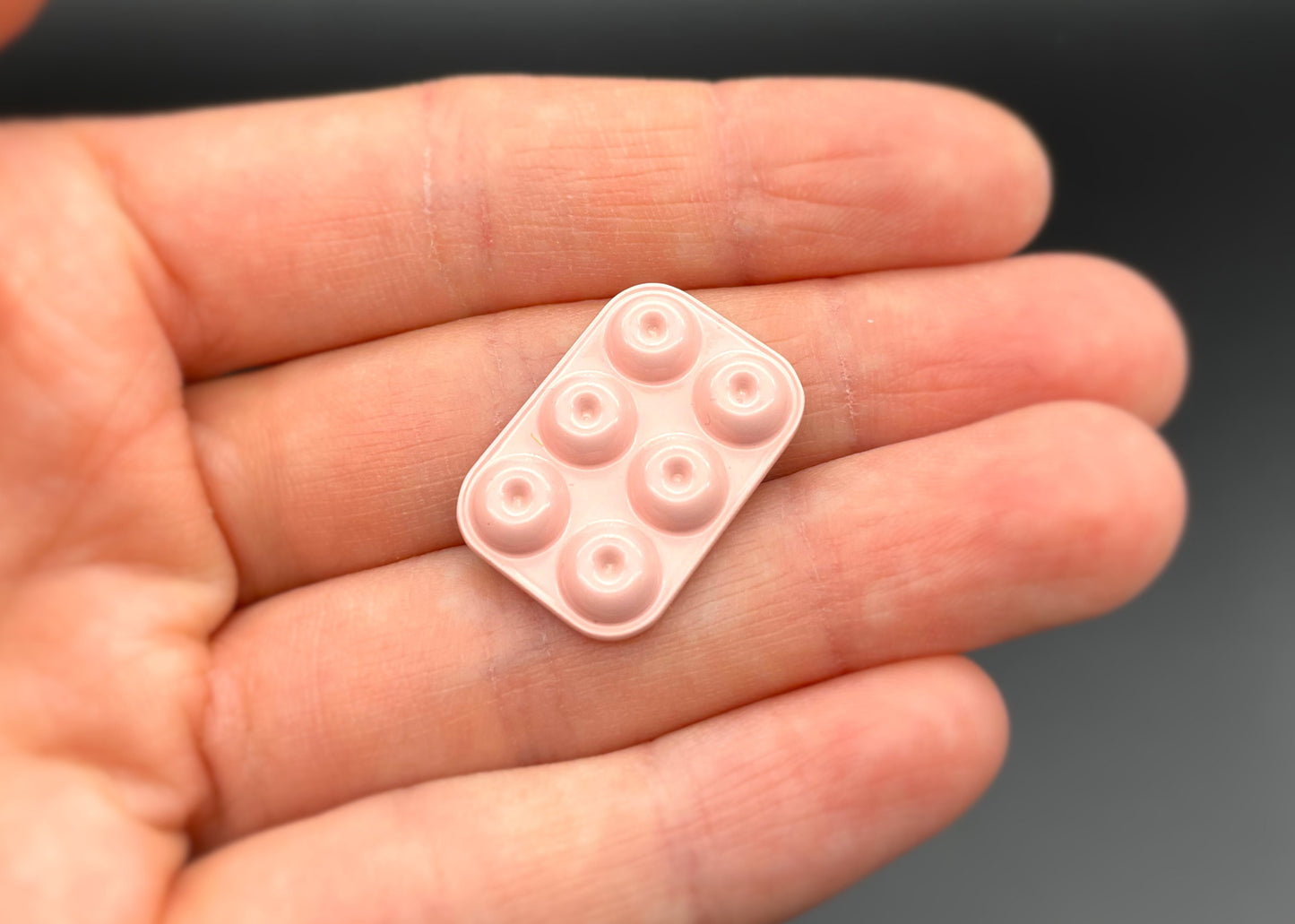 Miniature Muffin Tins / Trays. Set of 3. Mini Dollhouse Kitchen Baking Accessories. 1:24 Scale