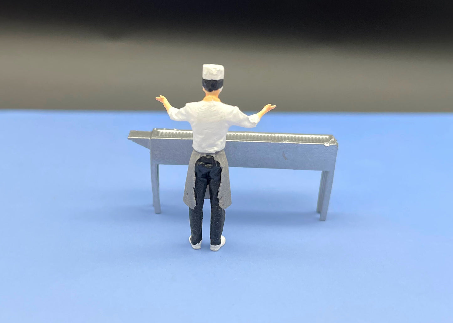 Miniature BBQ Grill and Chef Figures. 1:64 Scale