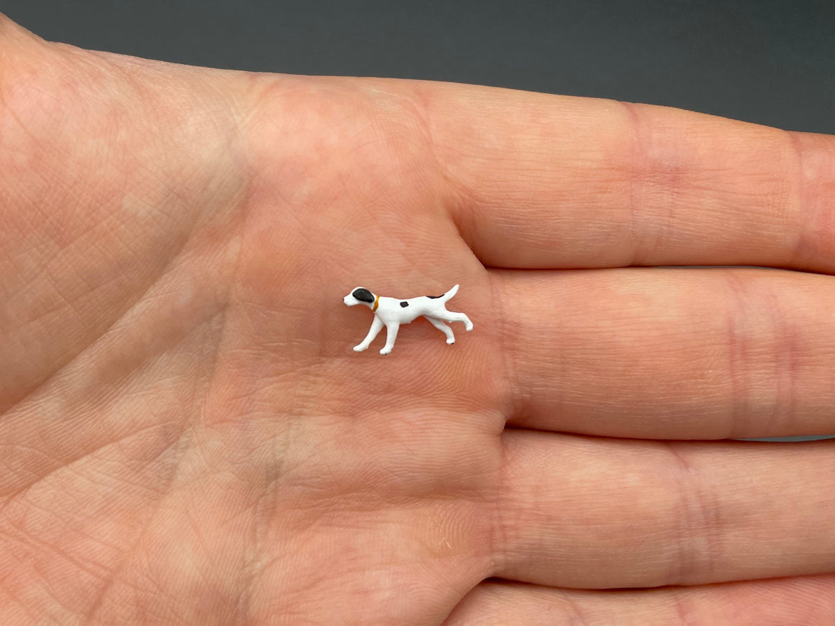 Miniature Greyhound and Running Dog Figures 1:64 Scale