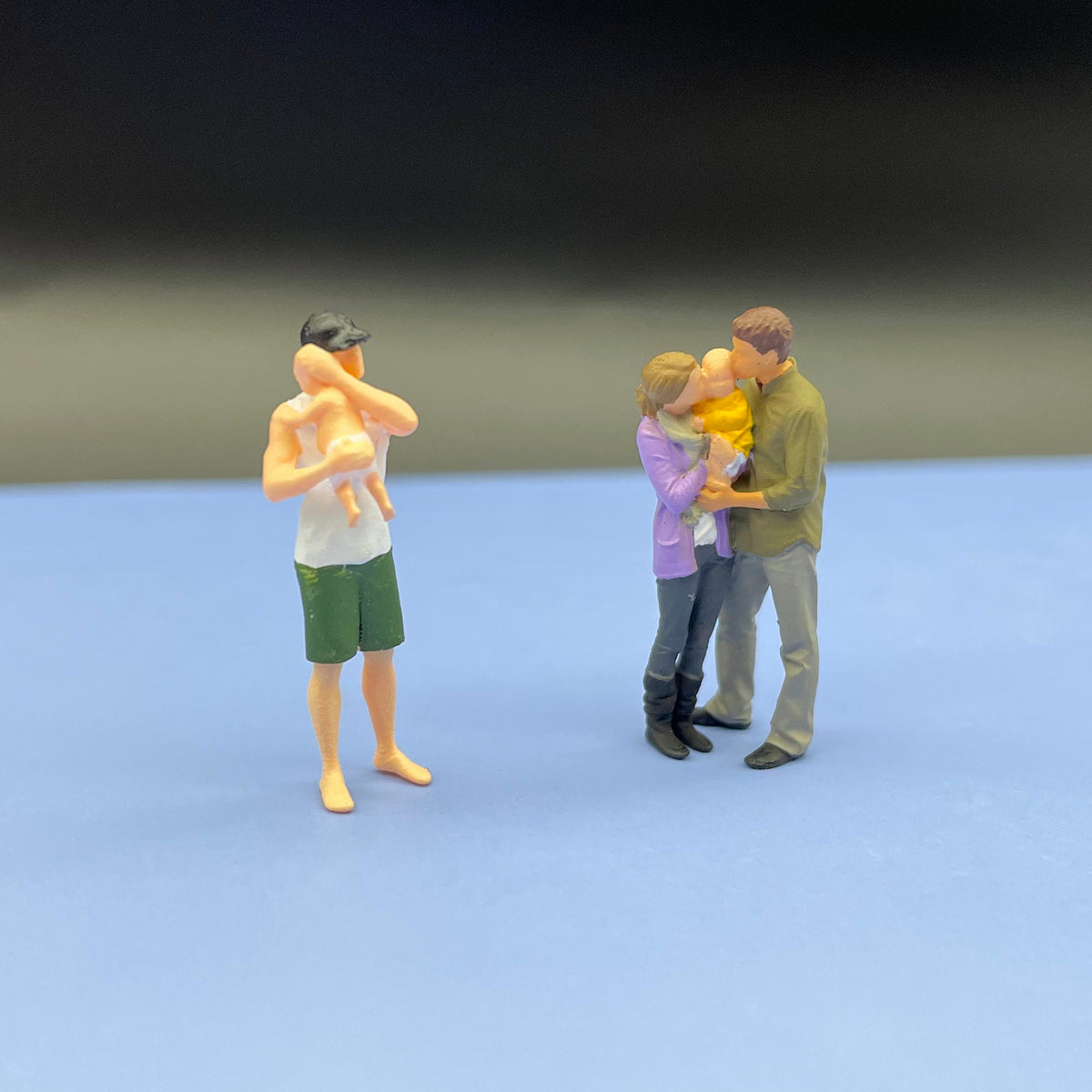 Parents Holding Baby Child Father Mother Son Daughter Family 1:64 Scale Miniature Figures
