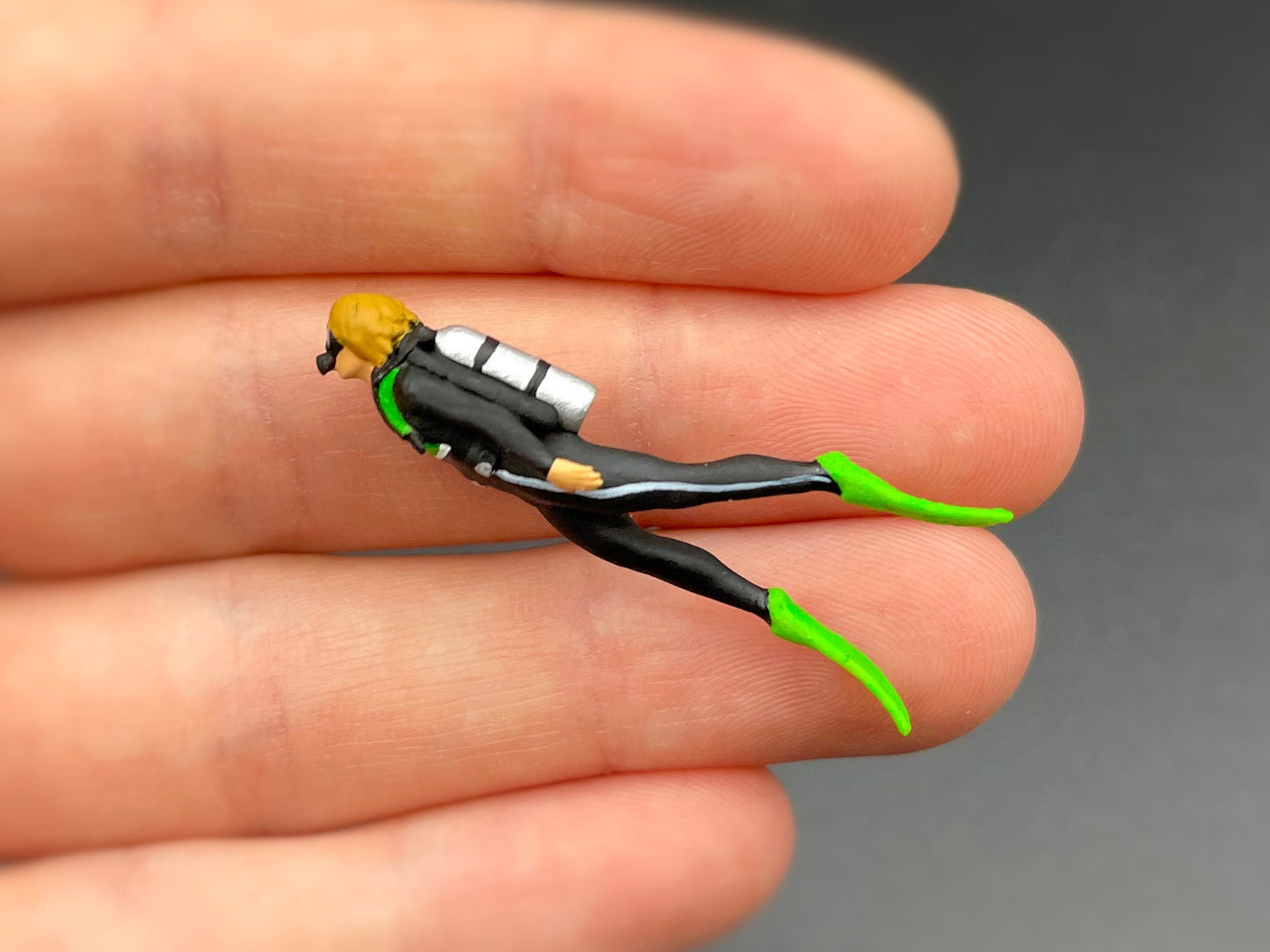 Scuba Divers. Miniature Figures. 1:64 Scale People