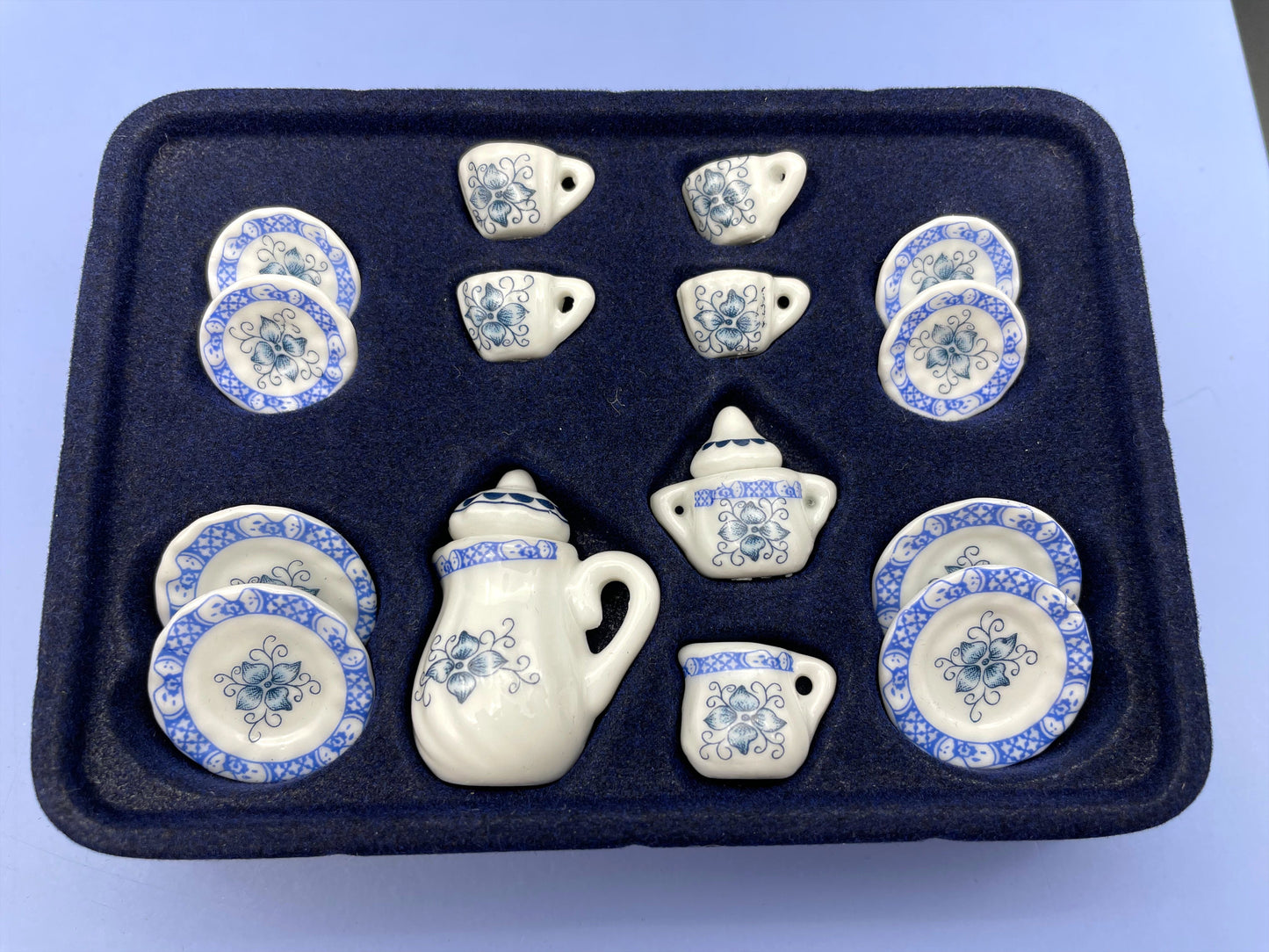 Miniature Tea Set. 16 Pieces. Dollhouse Kitchen Accessories. 1:12 Scale
