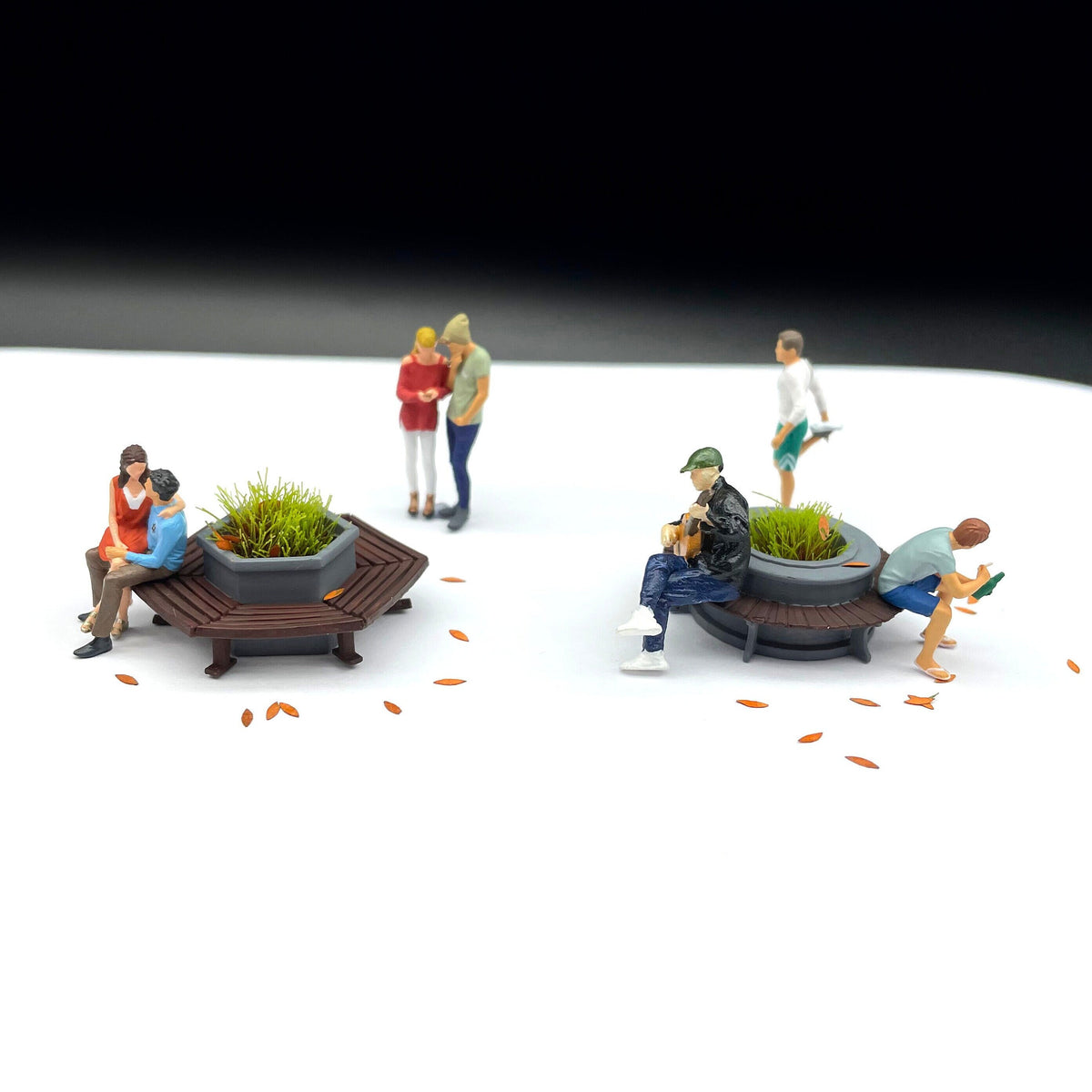 Round and Hexagon Park Bench Miniature Outdoor Furniture Accessories 1:64 1:87 Scale