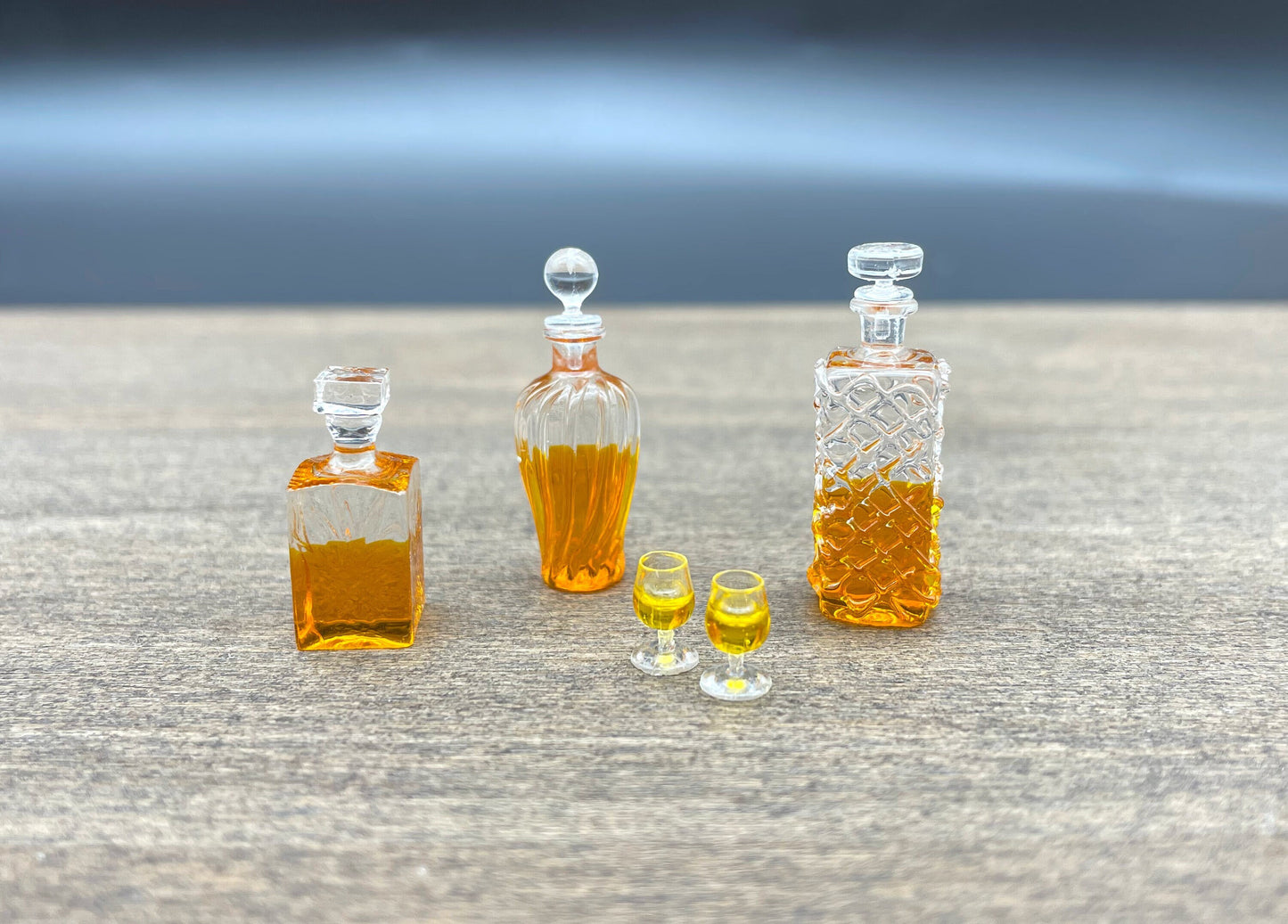Miniature Whiskey Decanters and Glasses. 1:12 1/24 Scale Dollhouse Kitchen Accessories