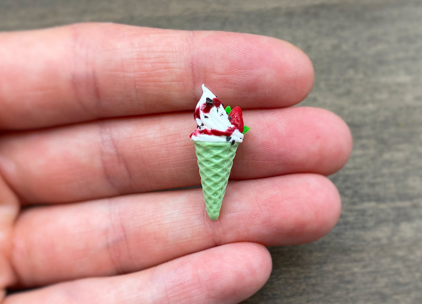Miniature Ice Cream Cones. 1:6/12 Scale. Kitchen Food Dollhouse Accessories