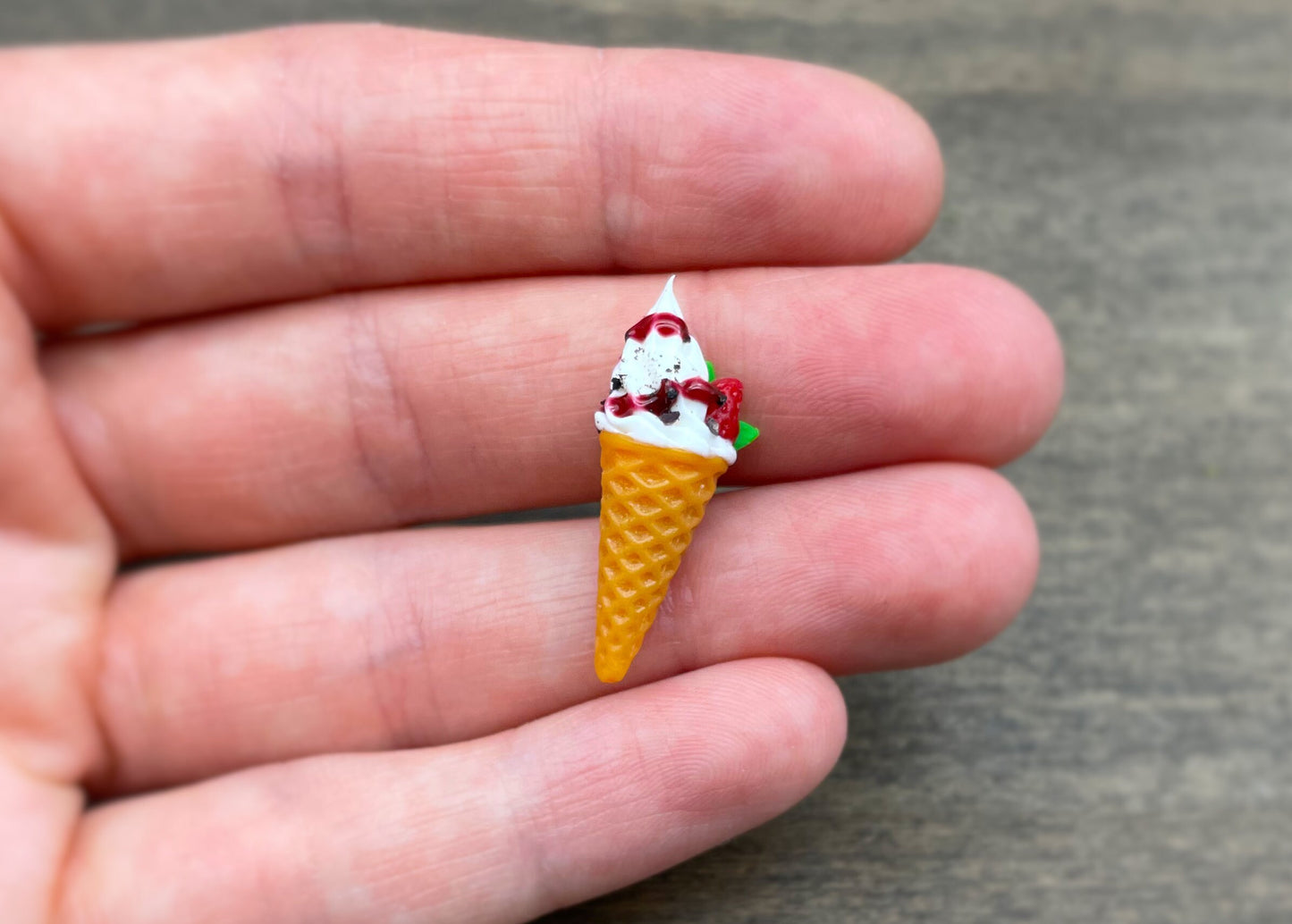 Miniature Ice Cream Cones. 1:6/12 Scale. Kitchen Food Dollhouse Accessories