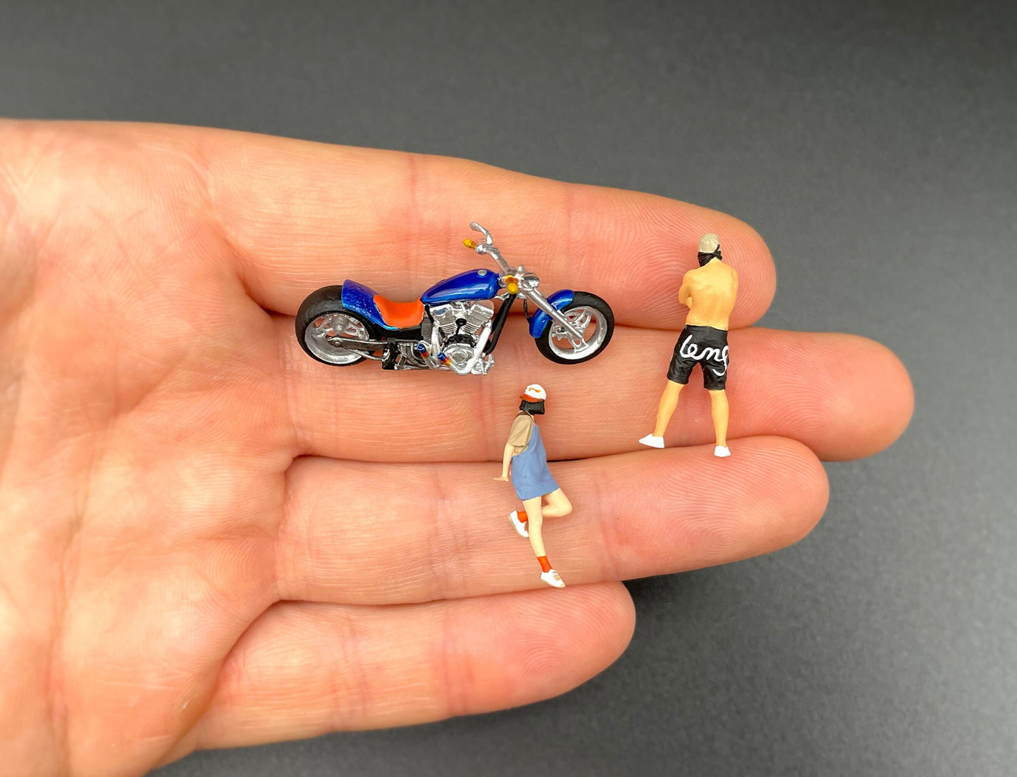 Cruiser Motorbikes with Human Figures. Girl and Guy. Miniature. 1:64 Scale