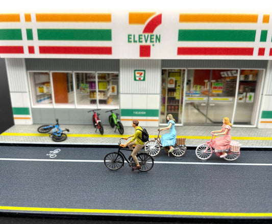 Bicycles and  Bike Riders.  1:64 Scale. Mountain / Road Bikes. Miniature Figures