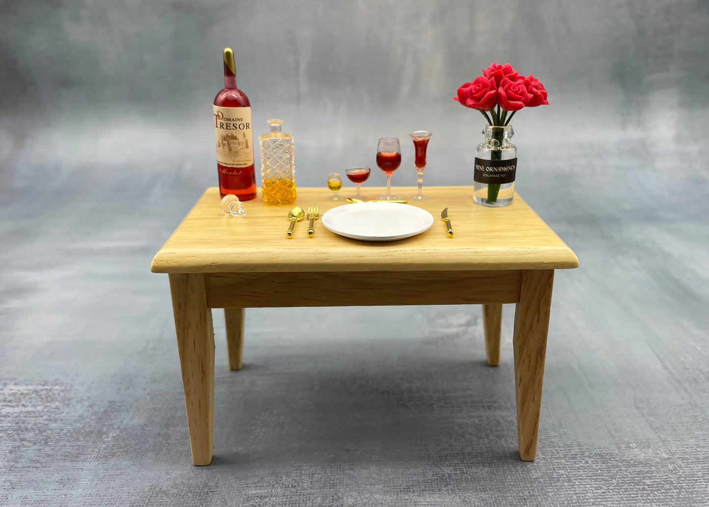 Miniature Table Set with 4 Chairs 1:12 Scale Dollhouse Side View