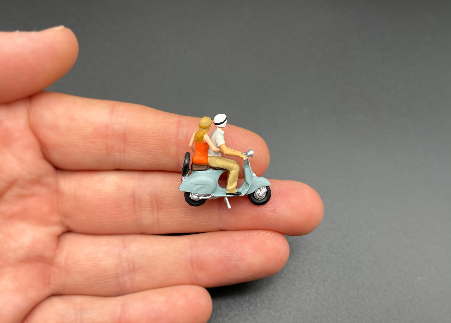 Couples. Moped, Sat at Table, Walking Together. Miniature 1:64 Scale Figures