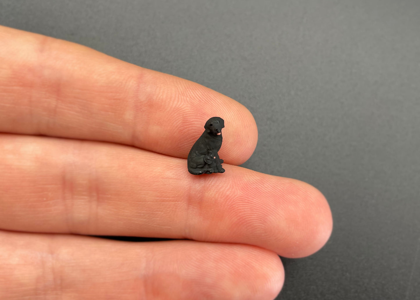 Labrador Dogs with Their Puppies. Miniature 1:64 Scale Pets