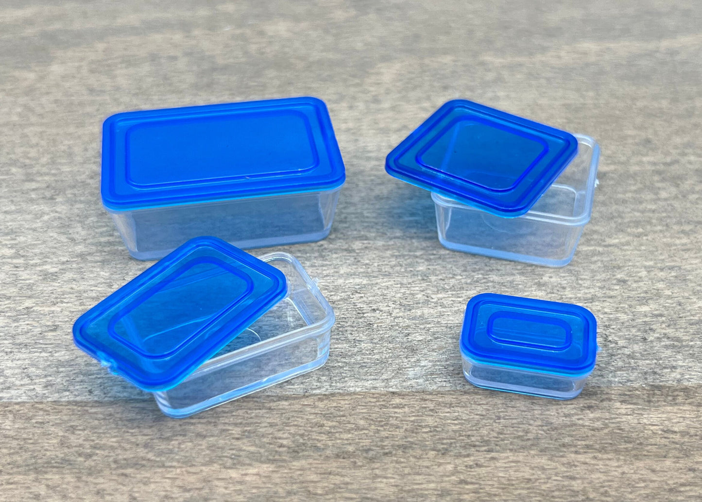 Miniature Plastic Lunch Boxes 1:12 Scale Dollhouse Accessory Close-Up