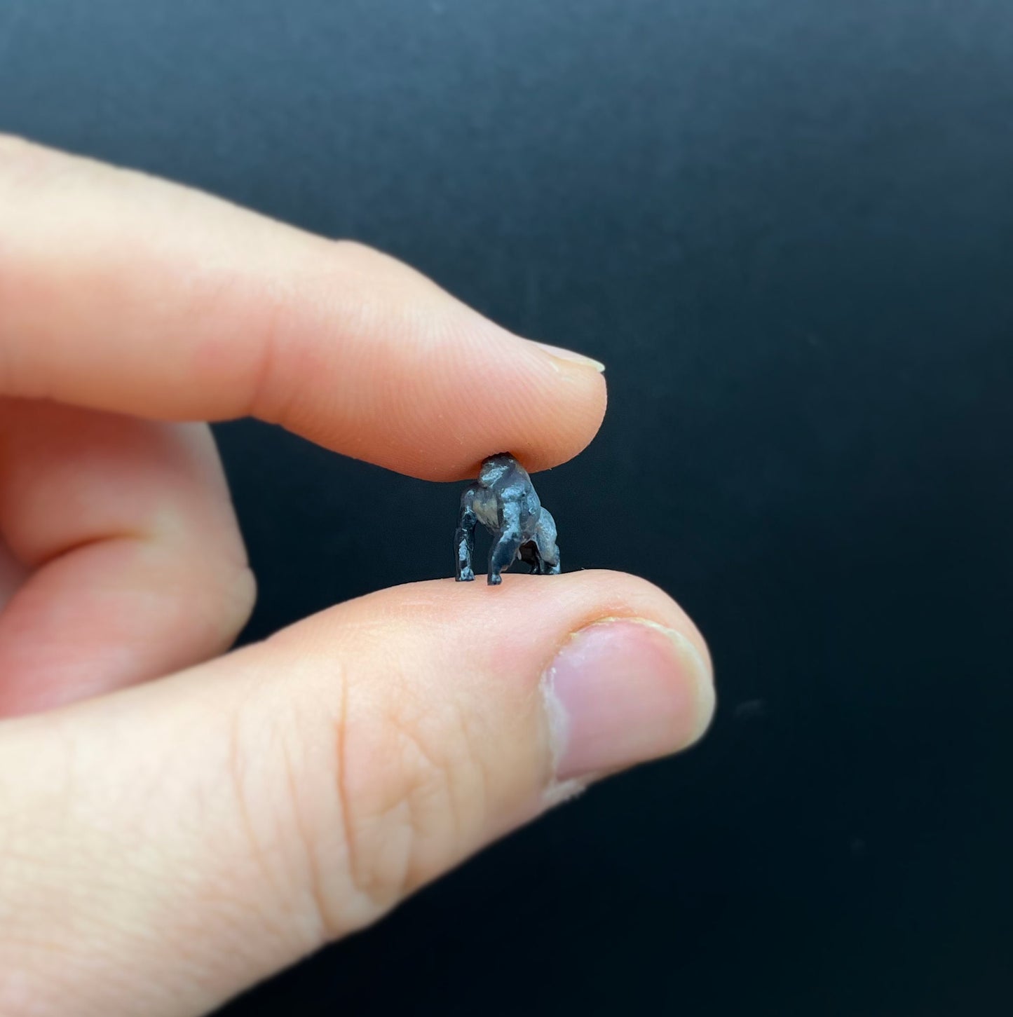 Miniature Silverback Gorilla 1:100 Scale Hand-Painted Detail