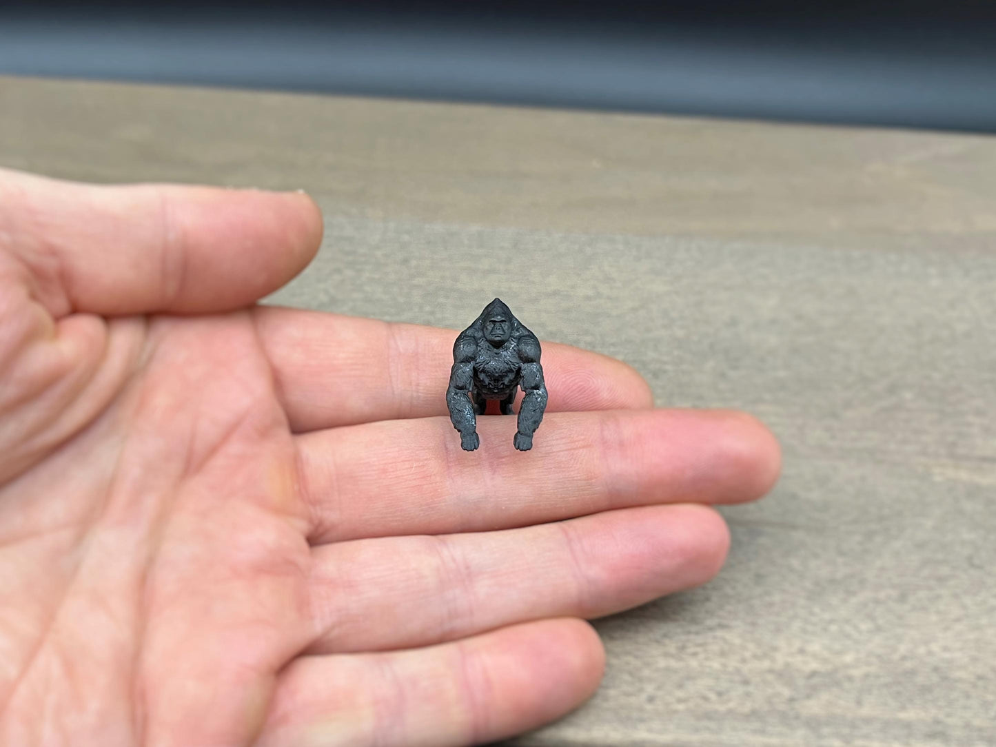 Miniature Gorilla 1:100 Scale Silverback Animal Close-Up
