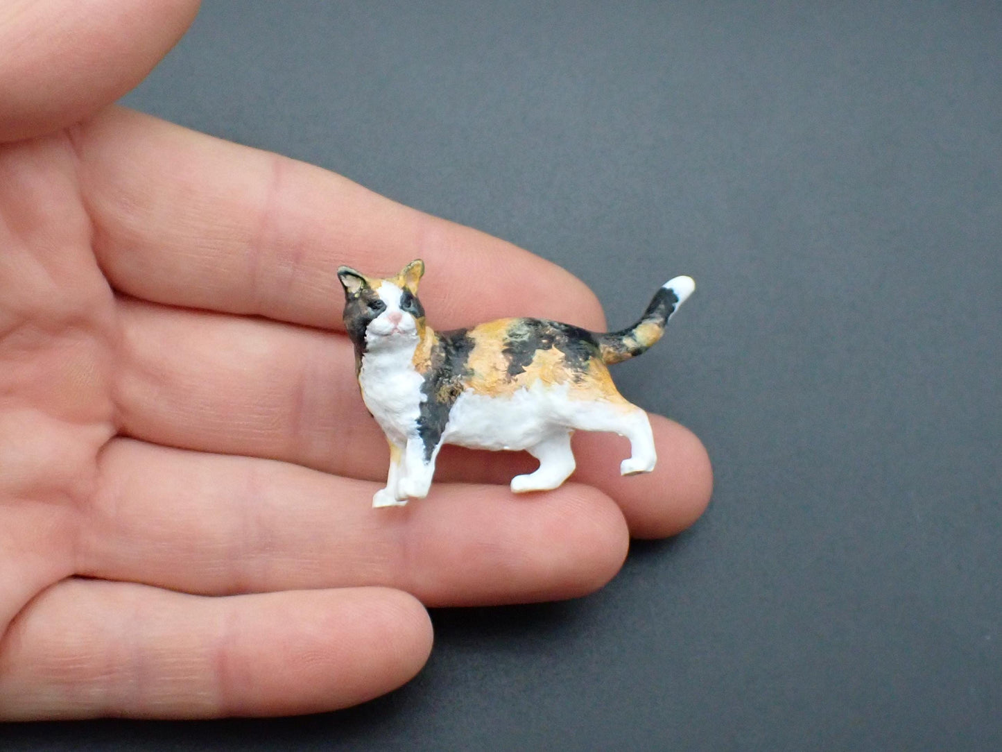 Labrador Dog and House Cats. 1:6 Scale Miniature Models