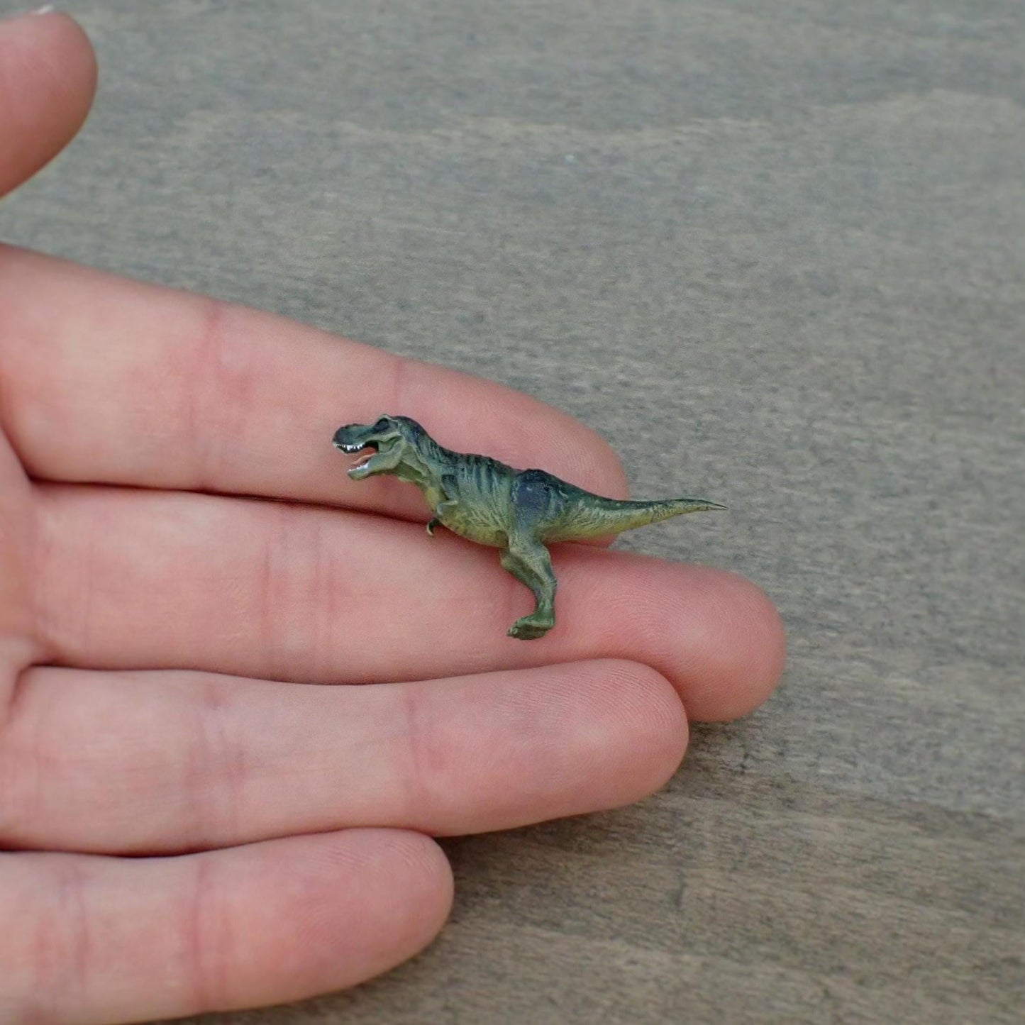 Miniature T-Rex Dinosaur. Painted or Unpainted. 0.9 inches tall