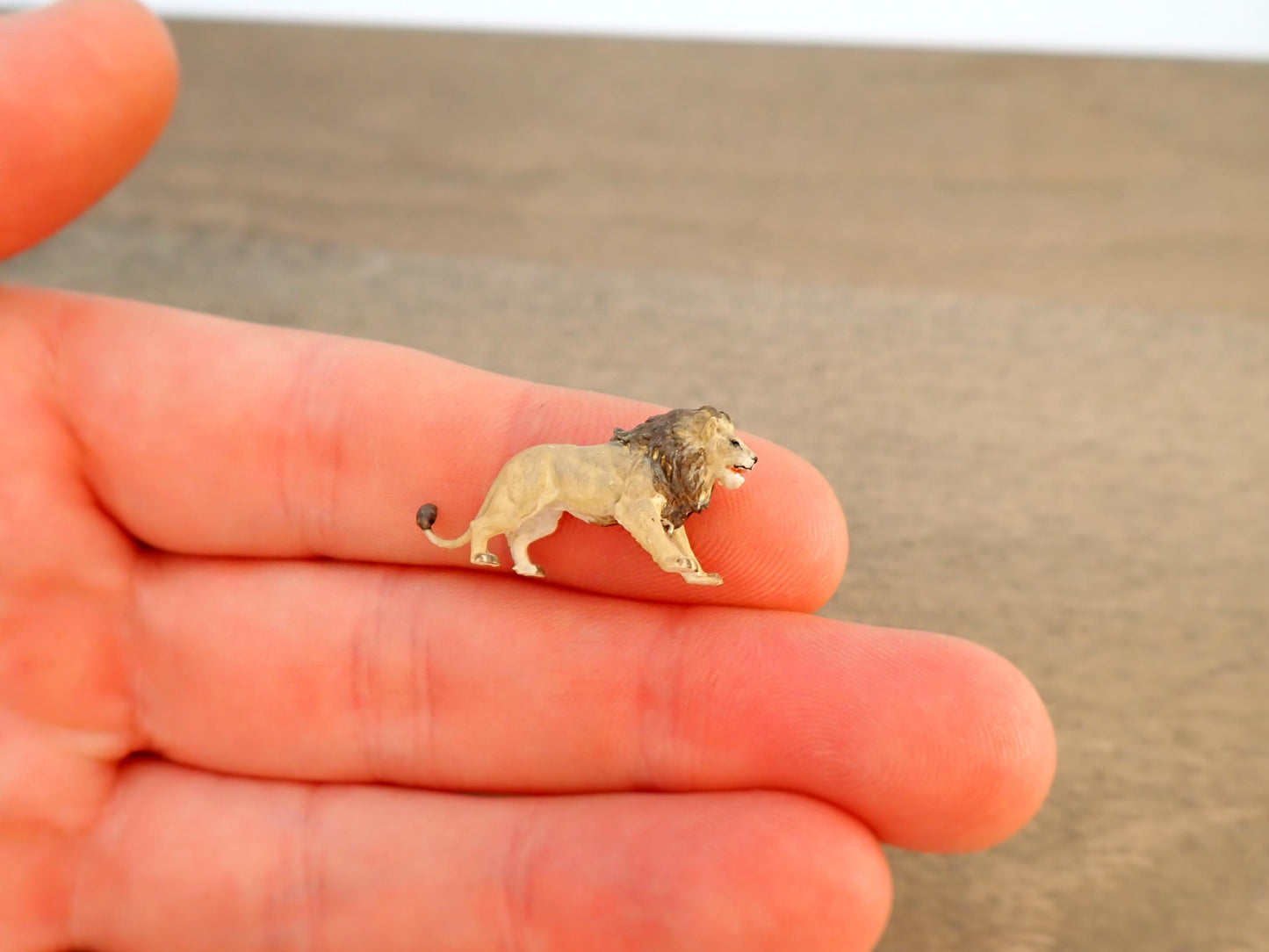 Miniature Lion and White Rhino. 1:87 or 1/64 Scale Animal Figures
