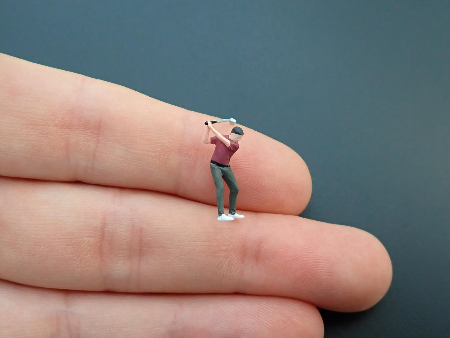 1:87 Scale Hand-Painted Golfer Figures - Miniature Golf Scene Collectibles