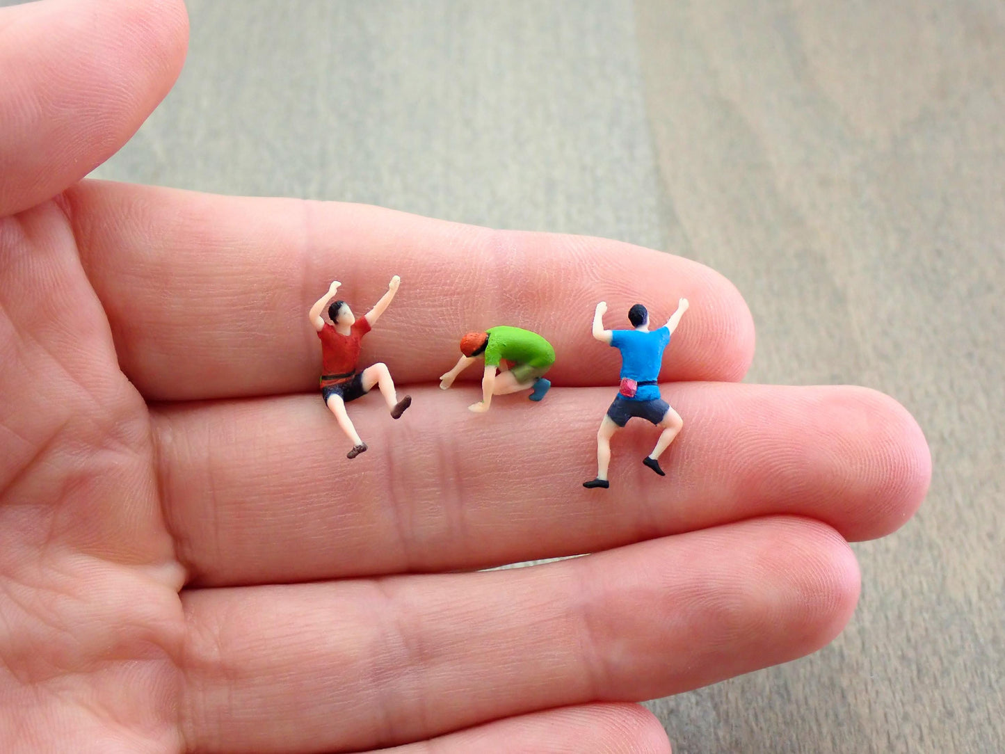 Miniature Rock Climbers Set 3 Pieces 1:87 HO Scale Scale Comparison