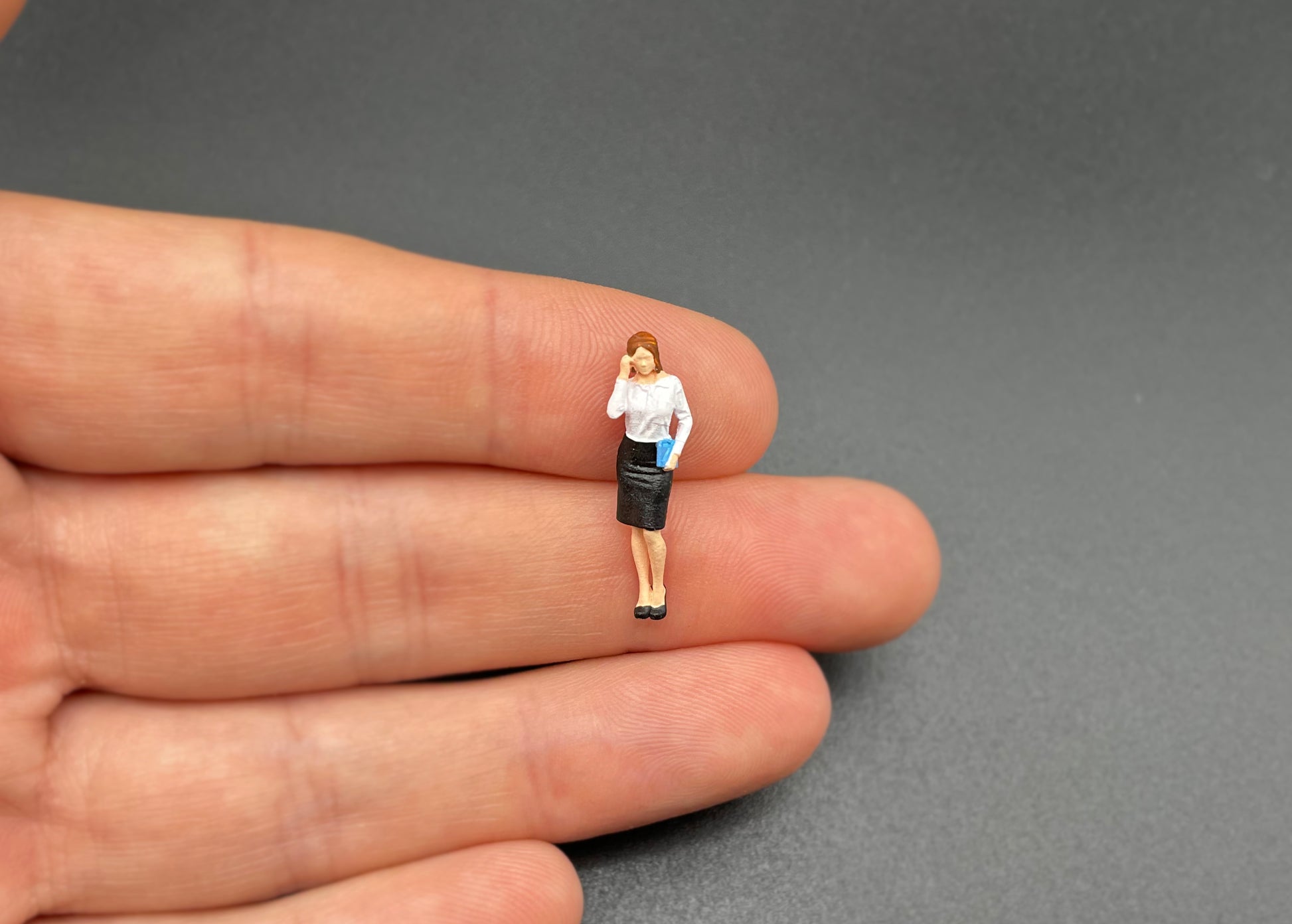 Miniature Office Worker Women Set 1:64 Scale Side View