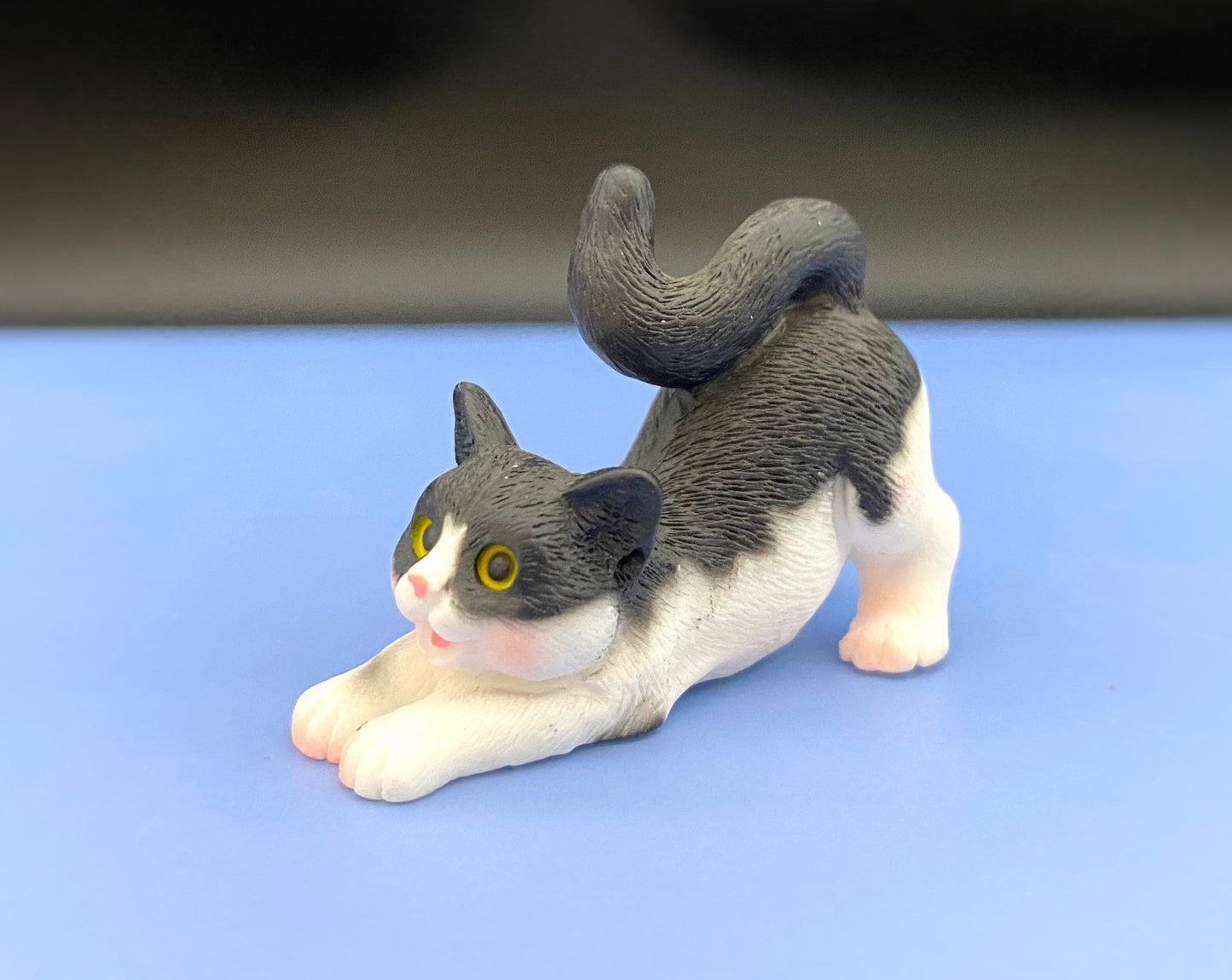 Miniature Cats. 1:12 Scale Miniature. Kitten Figurine. Dollhouse Accessory