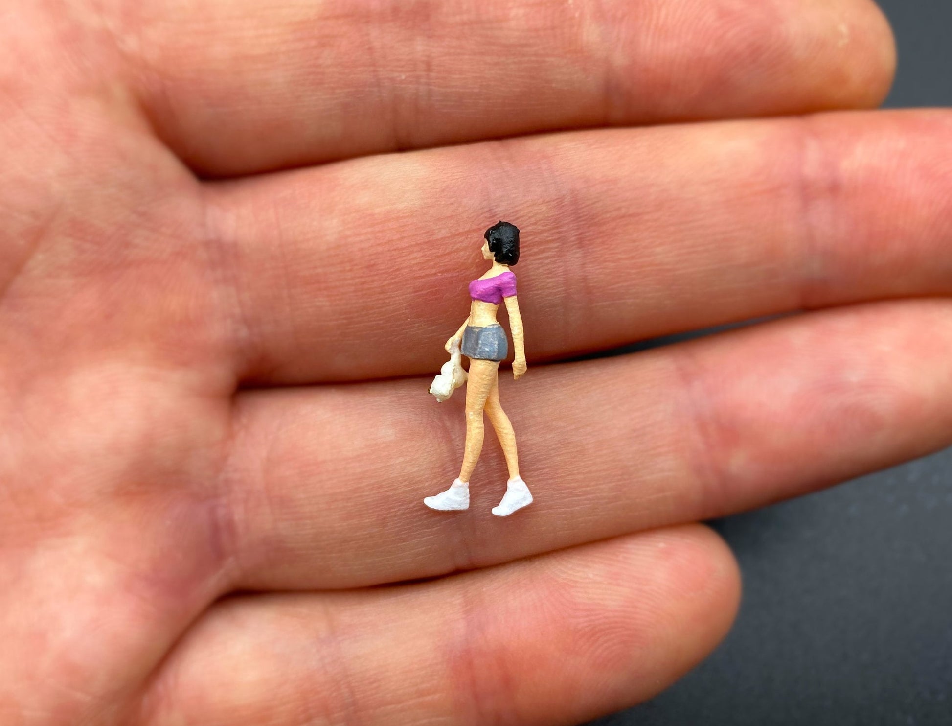 Miniature Cute Female Figures Set 1:64 Scale Back View