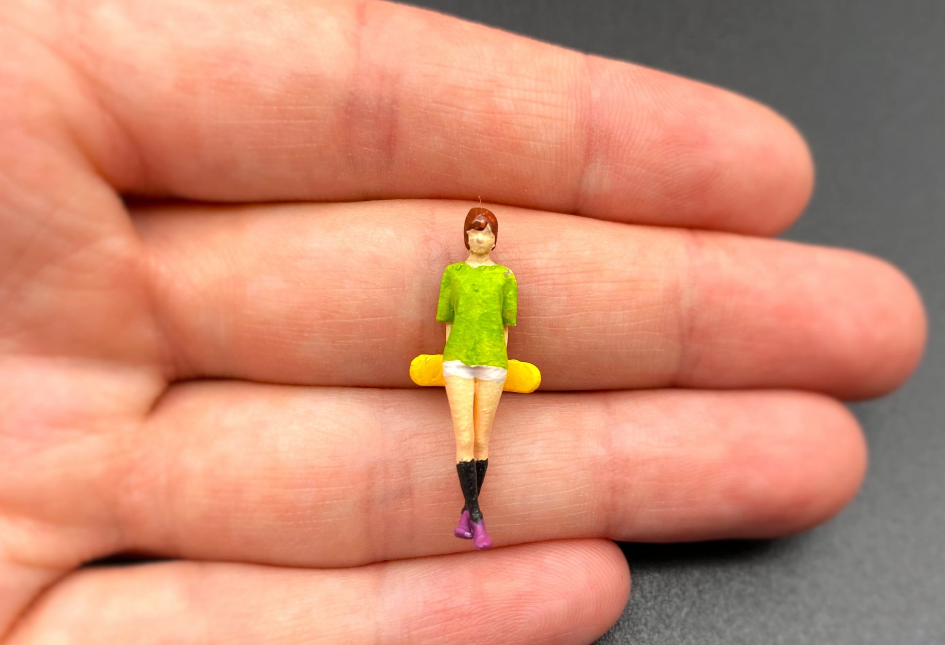 Miniature Sports Human Figures 1:64 Scale Side View