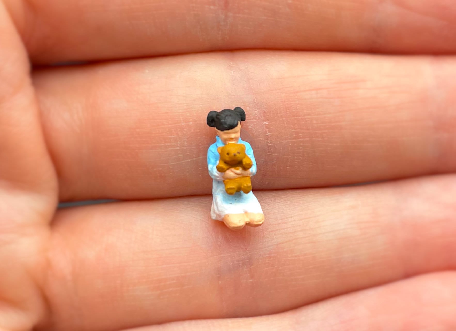 Miniature Children Playing Set 1:64 Scale Side View