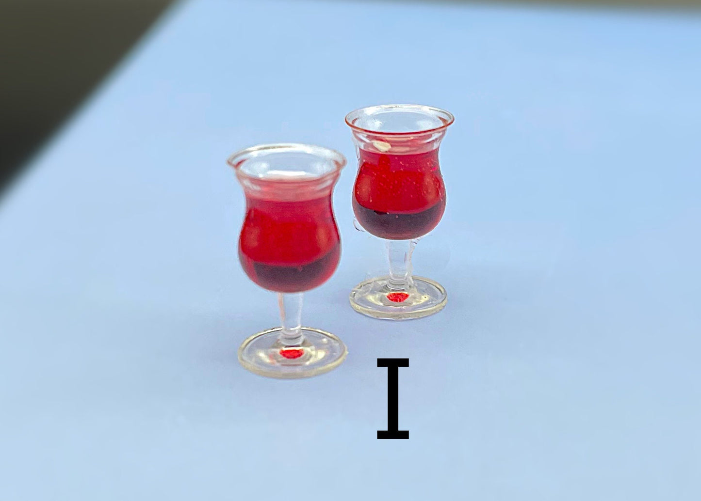 2 x Miniature Wine Glasses. 1:12 Scale